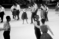 昭和40年12月2日、三笠宮崇仁親王殿下を迎えた第一回「氷上フォークダンス・カーニバル」